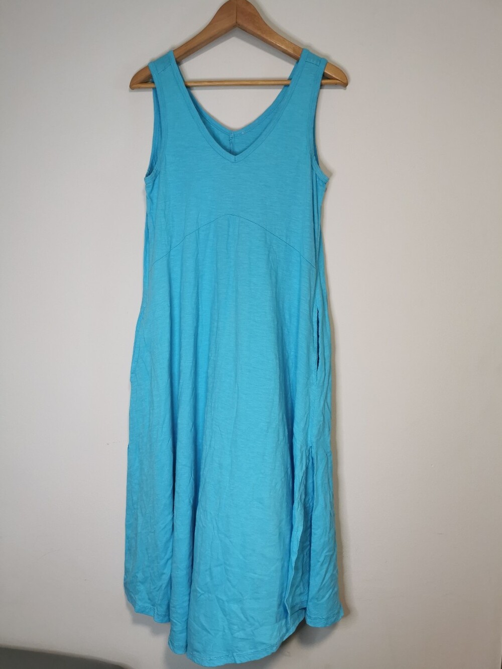 2/$12 Medium Women’s Sleeveless V-Neck Turquoise Maxi Dress WITH POCKETS